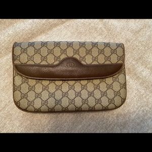 Gucci vintage clutch in excellent condition